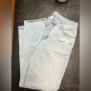 Women’s American Eagle, Tomgirl, Light Wash Jeans